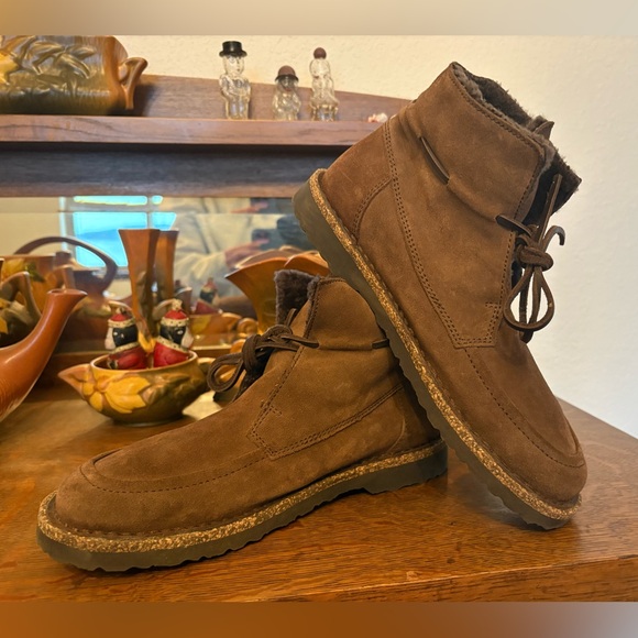 Birkenstock Shoes - Birkenstock Bakki Ankle Boot Mocha Suede  w/ Shearling Lining Size 40 EU/9W/7Men
